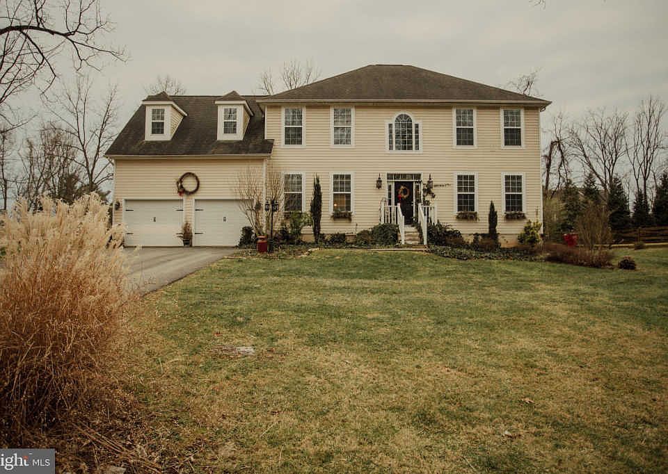 1st image of 131 Scott Dr