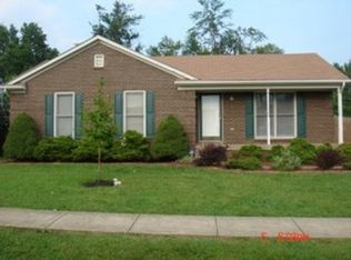 9205 Fairridge Dr, Louisville, KY 40229