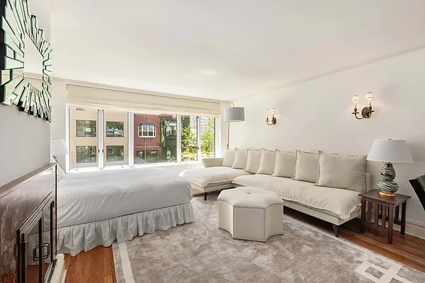 Rented by Douglas Elliman | media 32