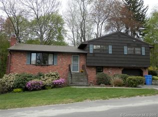 38 Sky Hill Cir, Waterbury, CT 06708