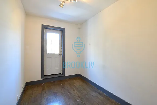 Rented by null | media 31