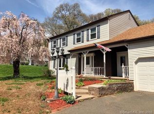 24 Fox Run Dr, Southington, CT 06489