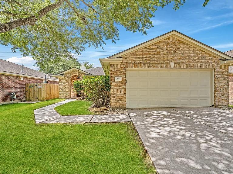 17935 Rose Hill Park Ln — Photo 1