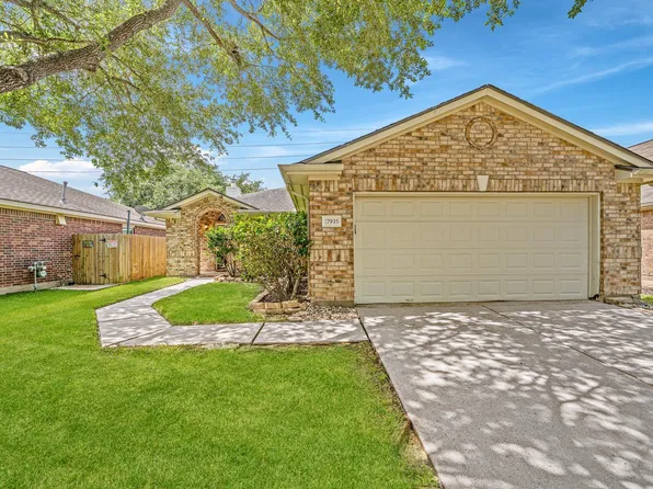 17935 Rose Hill Park Ln, Cypress, TX 77429