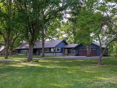 641 228th Pl, Pella, IA, 50219