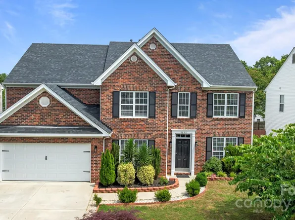 4658 Cedar Rock Dr, Charlotte, NC 28273