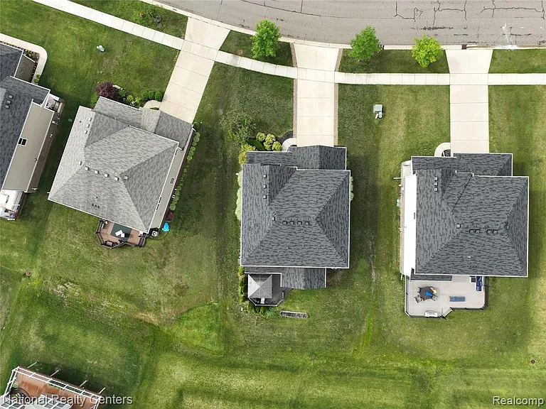 58180 Jonagold Ln — Photo 66