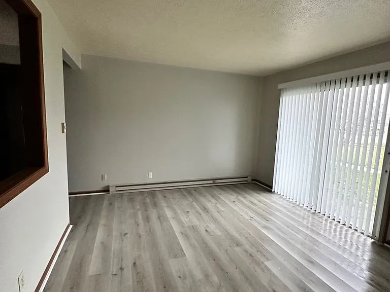 Lynnwood Apartments — Photo 34