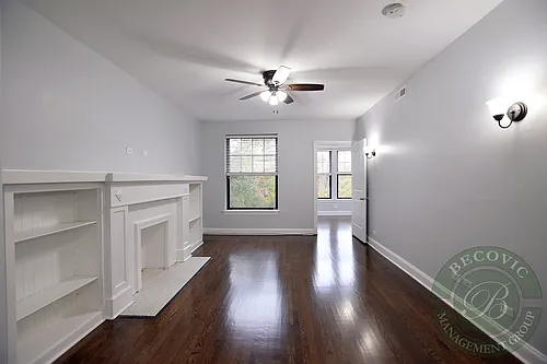 7700-7706 N Marshfield Ave #AVE;-1638-1642 Photo 1