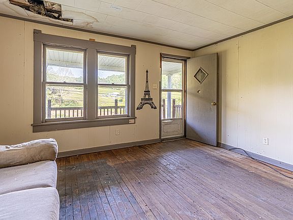 2nd image of 7006 Gate City Hwy
