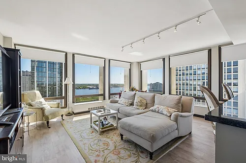200 Locust St #18GN Photo 1