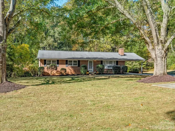 2425 Puetts Chapel Rd, Bessemer City, NC 28016