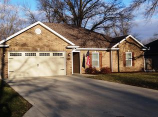 609 Pool St, Centralia, MO 65240