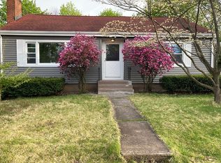 38 Sterling Pl, Manchester, CT 06042