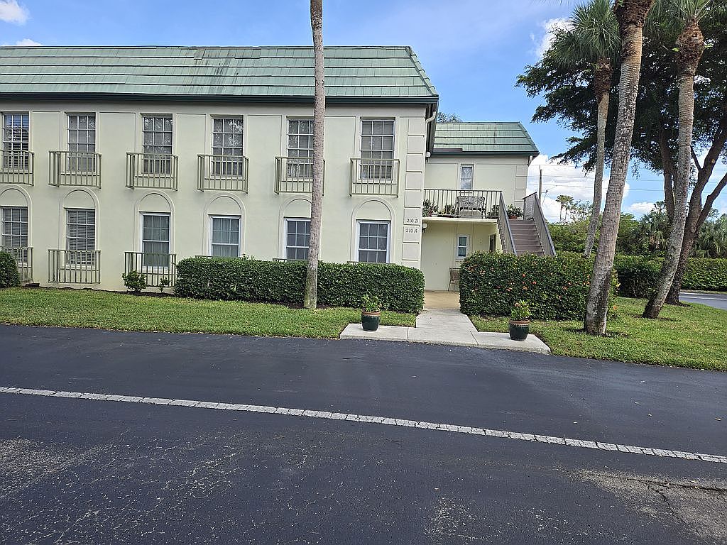 210A Bobolink Way UNIT A, Naples, FL 34105 | Zillow