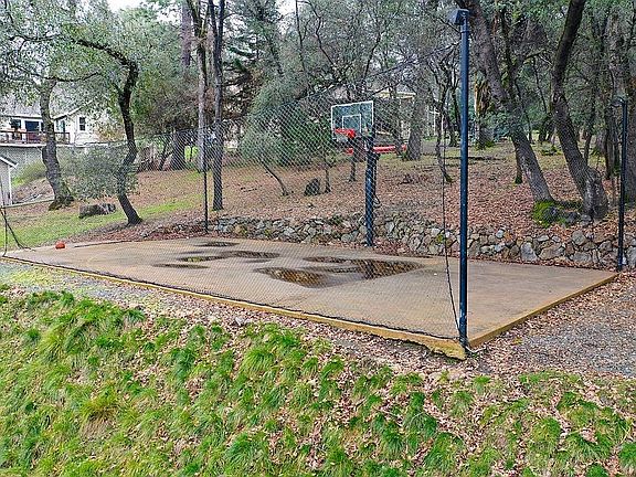 2nd image of 14149 Pepperwood Dr