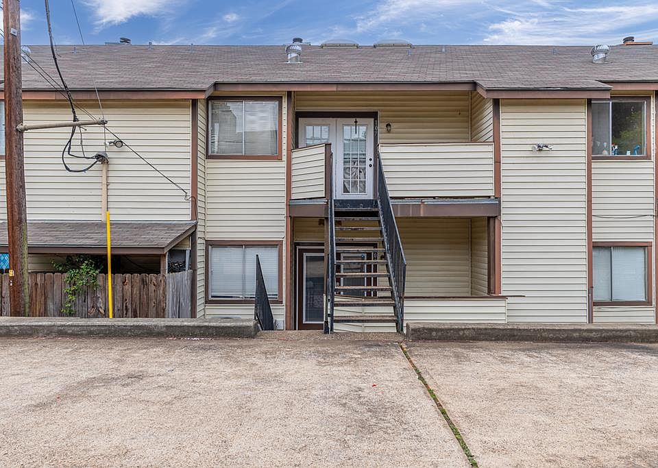 1st image of 908 Pearl St APT 103