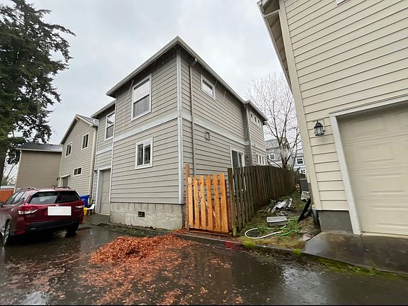 2nd image of 9406 N Macrum Ave