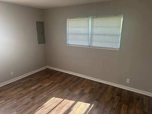 2129 Balfour St — Photo 5