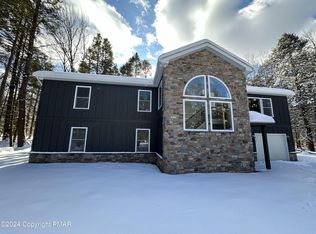 67 Driftwood Rd, Blakeslee, PA 18610