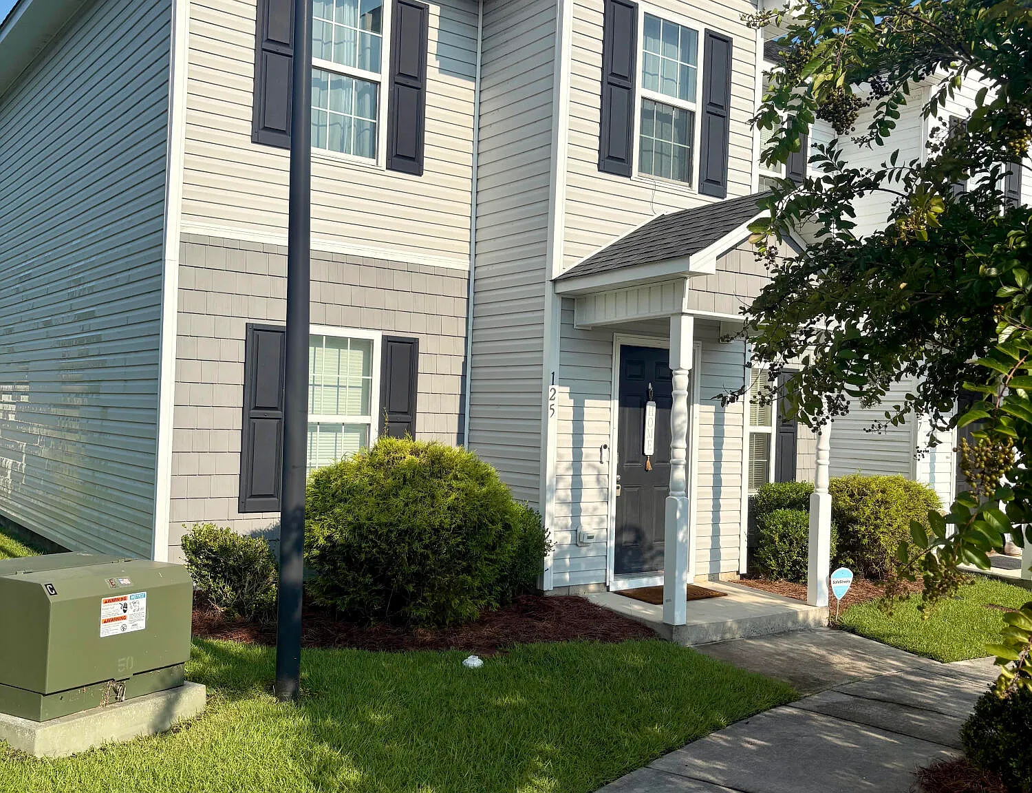 2 bed, 2.5 bath, 1184 sqft, $1,650 — Photo 1
