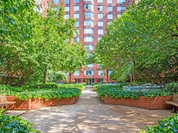 750 Columbus Avenue image 44 of 61