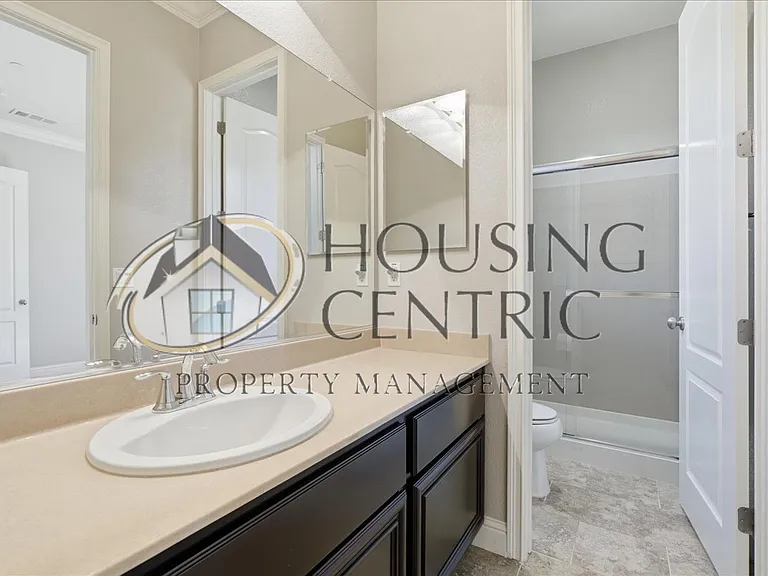 7242 Breaker Point Way — Photo 9