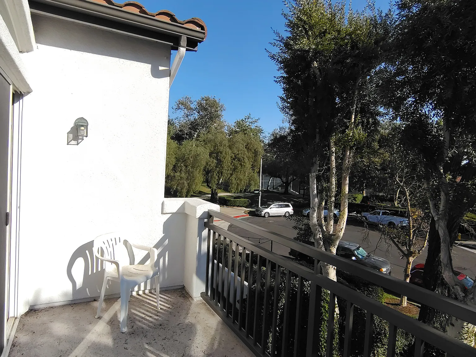 2 bed, 975 sqft, $1,700 — Photo 4