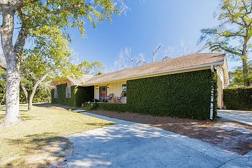 412 Terrace Blvd Photo 1