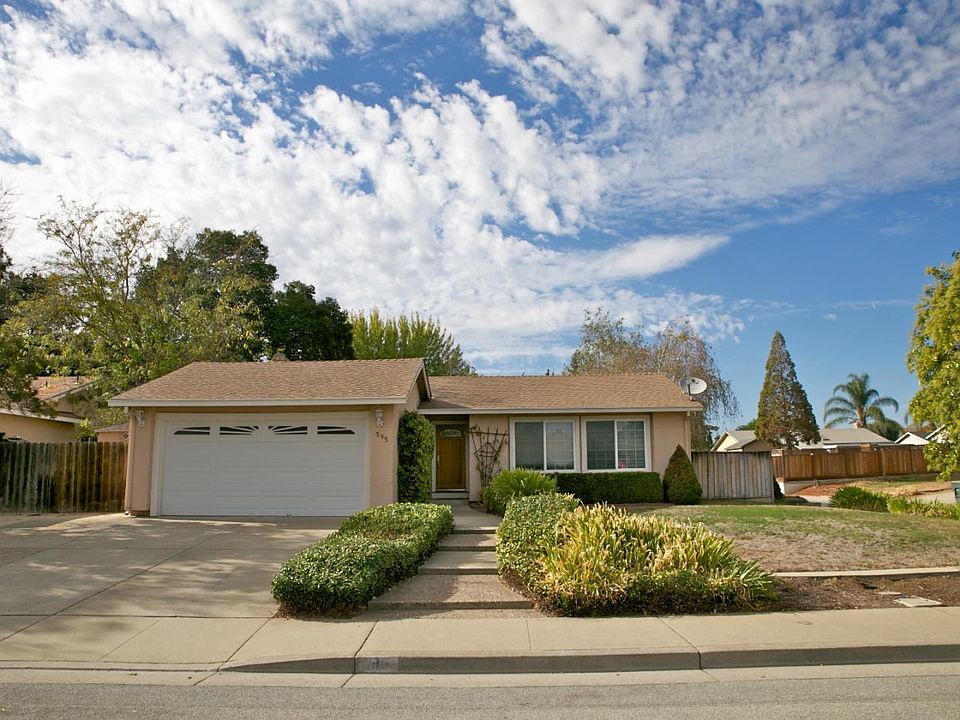 1st image of 595 Bel Air Way