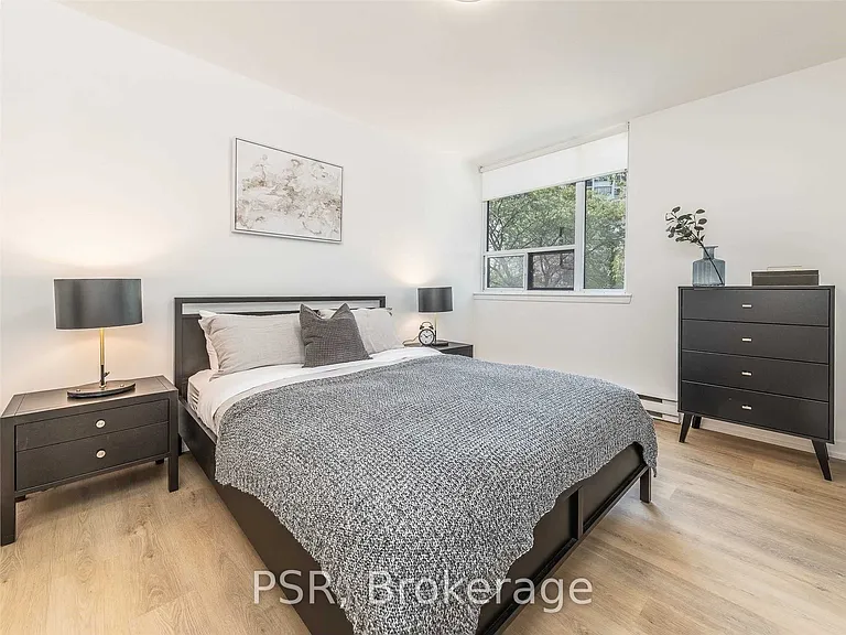 240 Markland Dr #511 — Photo 13