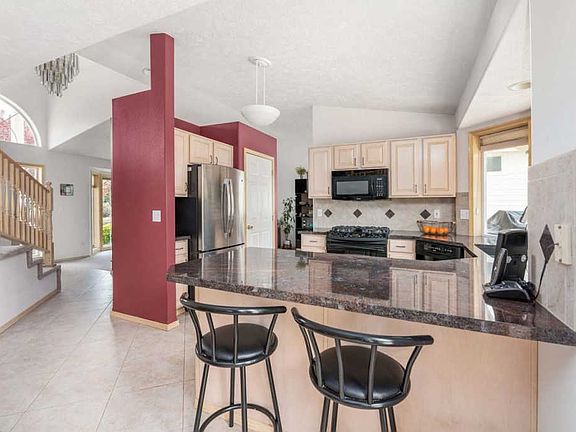 5th image of 2042 S Parkwood Cir