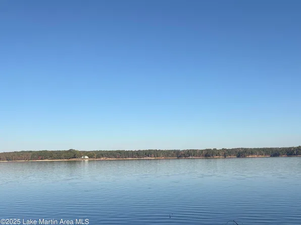 1005 Luannes Way, Alexander City, AL 35010