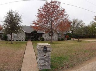 106 Alice Cir, Woodway, TX 76712