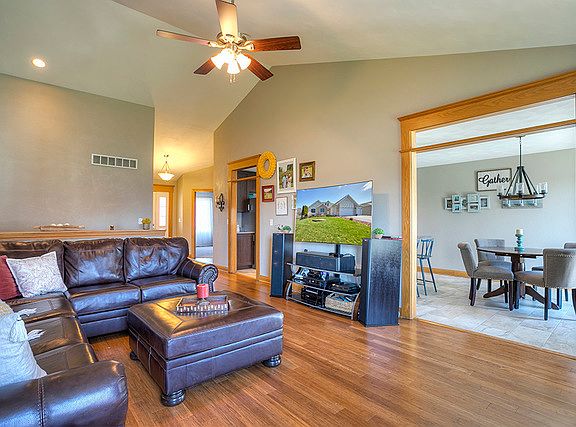 3rd image of 11685 Waidi Ave