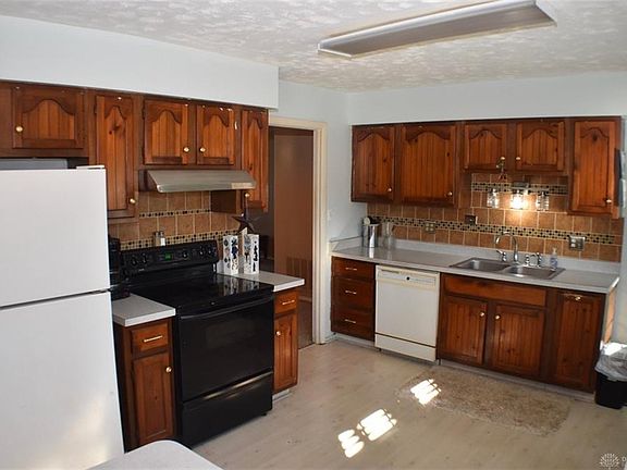 5th image of 3890 Wimbledon Cir