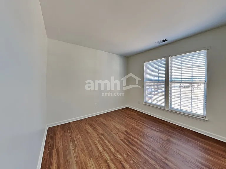 11405 Hawk Roost Ct — Photo 14