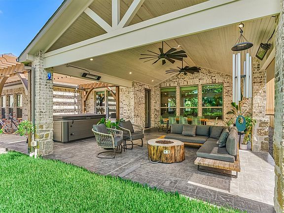 4th image of 238 Bronze View Dr