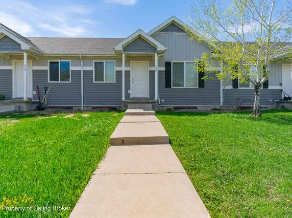 762 Adams Dr, Killdeer, ND 58640