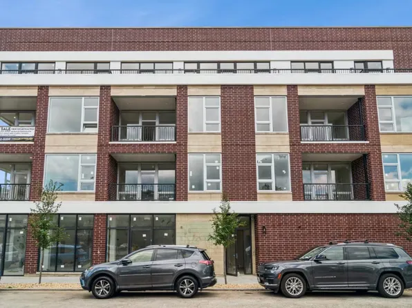 2105 W Caton St #302, Chicago, IL 60647