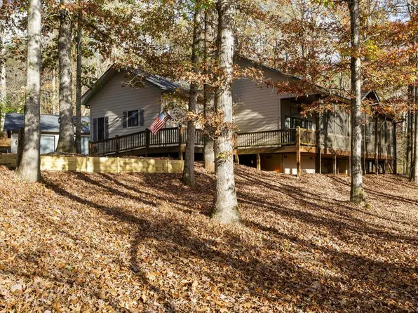 2571 Myers Chapel Rd, Hayesville, NC 28904