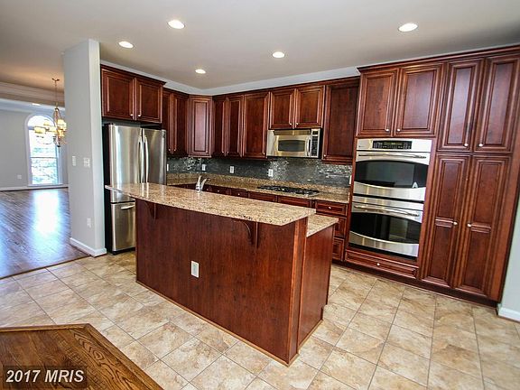 3rd image of 4019 Verret Dr #50