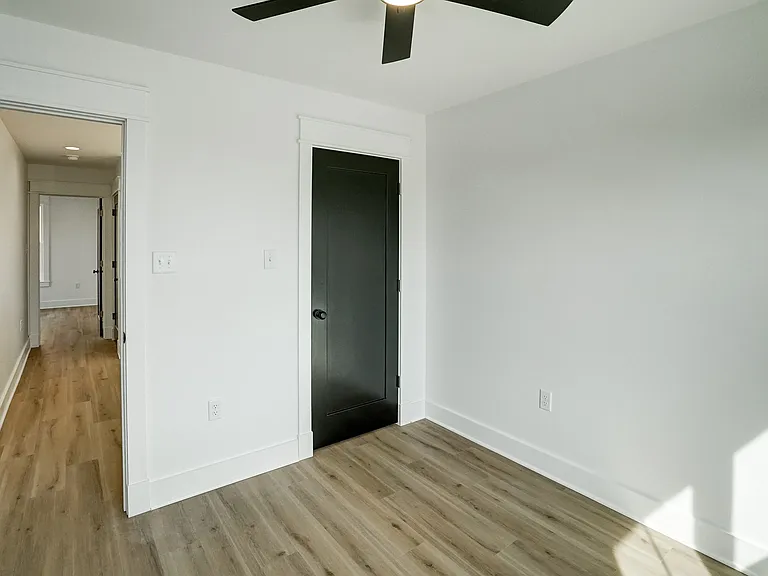 901 Commerce St #1 — Photo 32