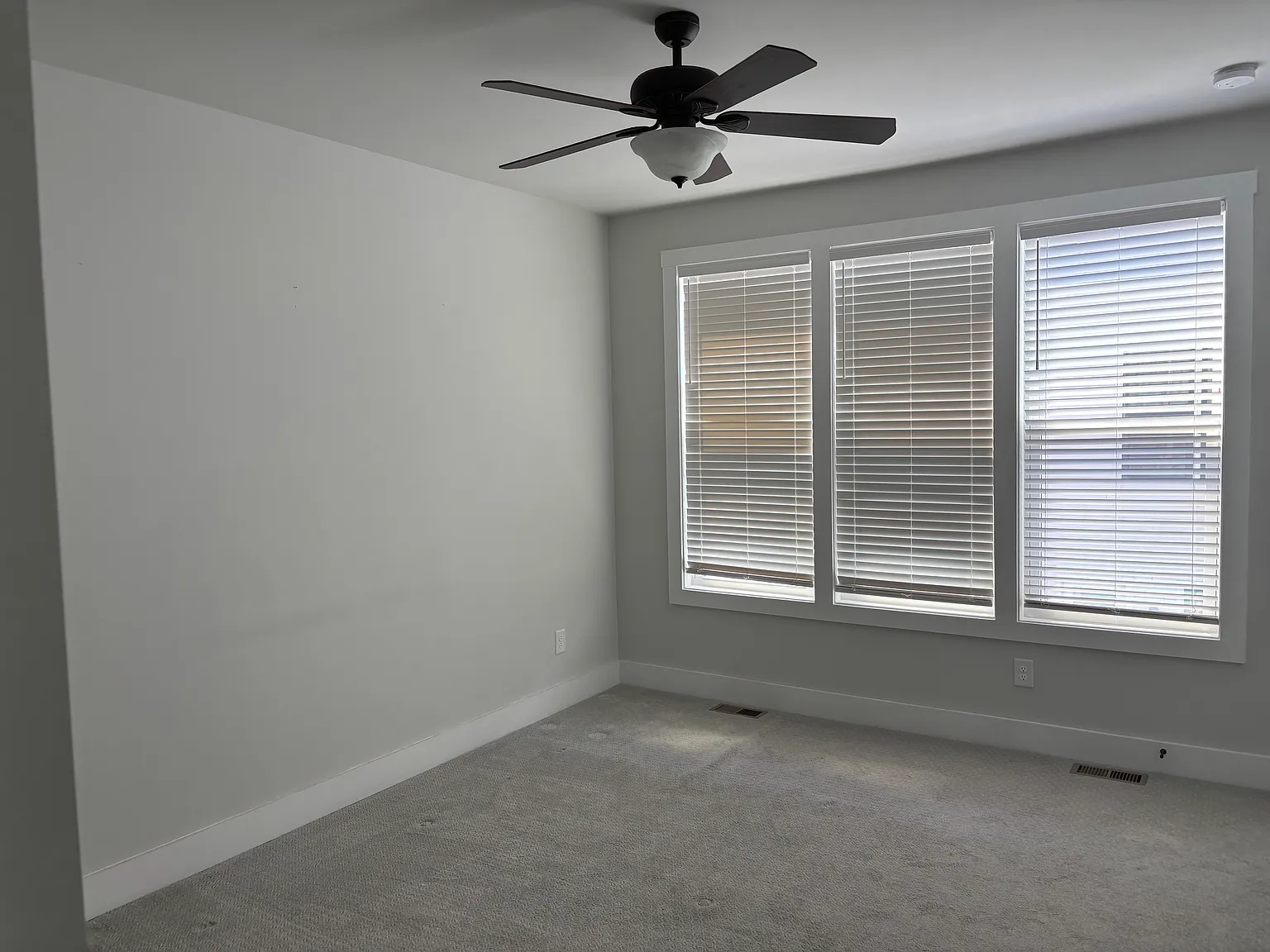 3 bed, 3.5 bath, 1830 sqft, $3,750 — Photo 4