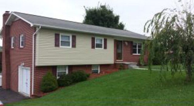 1st image of 19347 Pleasant View Dr