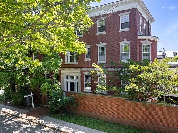 40 Hawes St, Brookline, MA 02446 | MLS #73206506 | Zillow