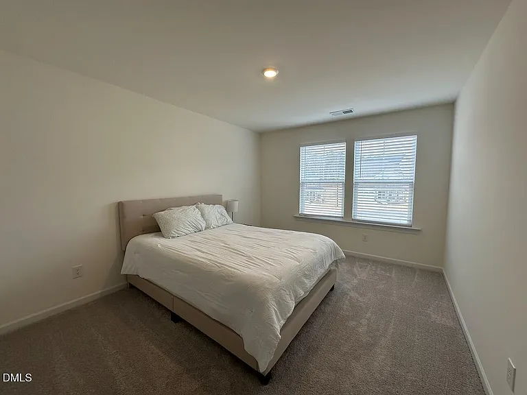 407 Auburndale Ct — Photo 15