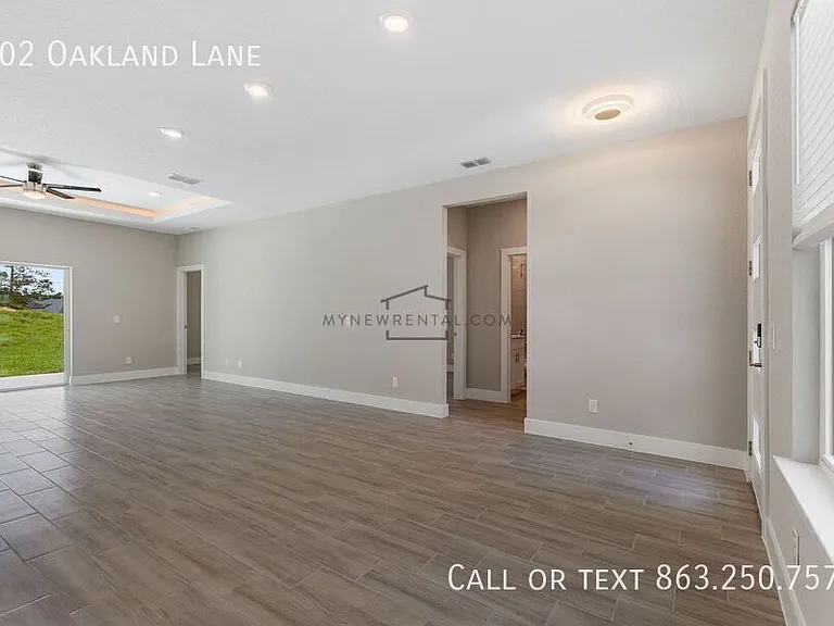 402 Oakland Ln — Photo 12