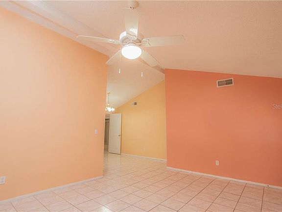 5th image of 9214 Maybury Ct