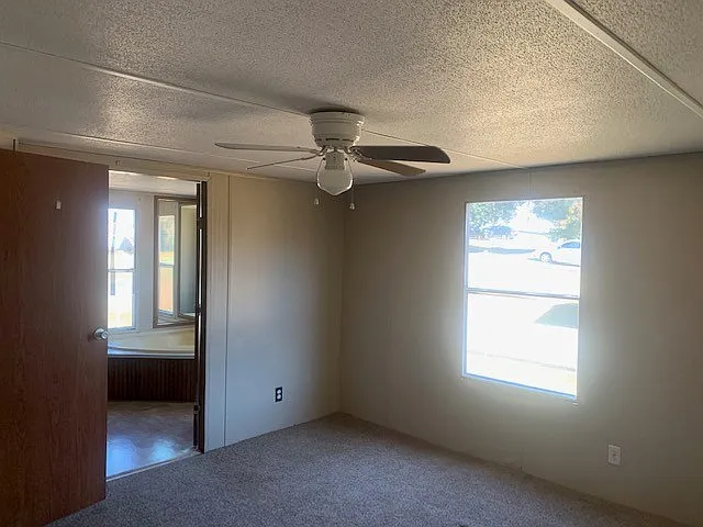 116 Carmen Ln — Photo 4